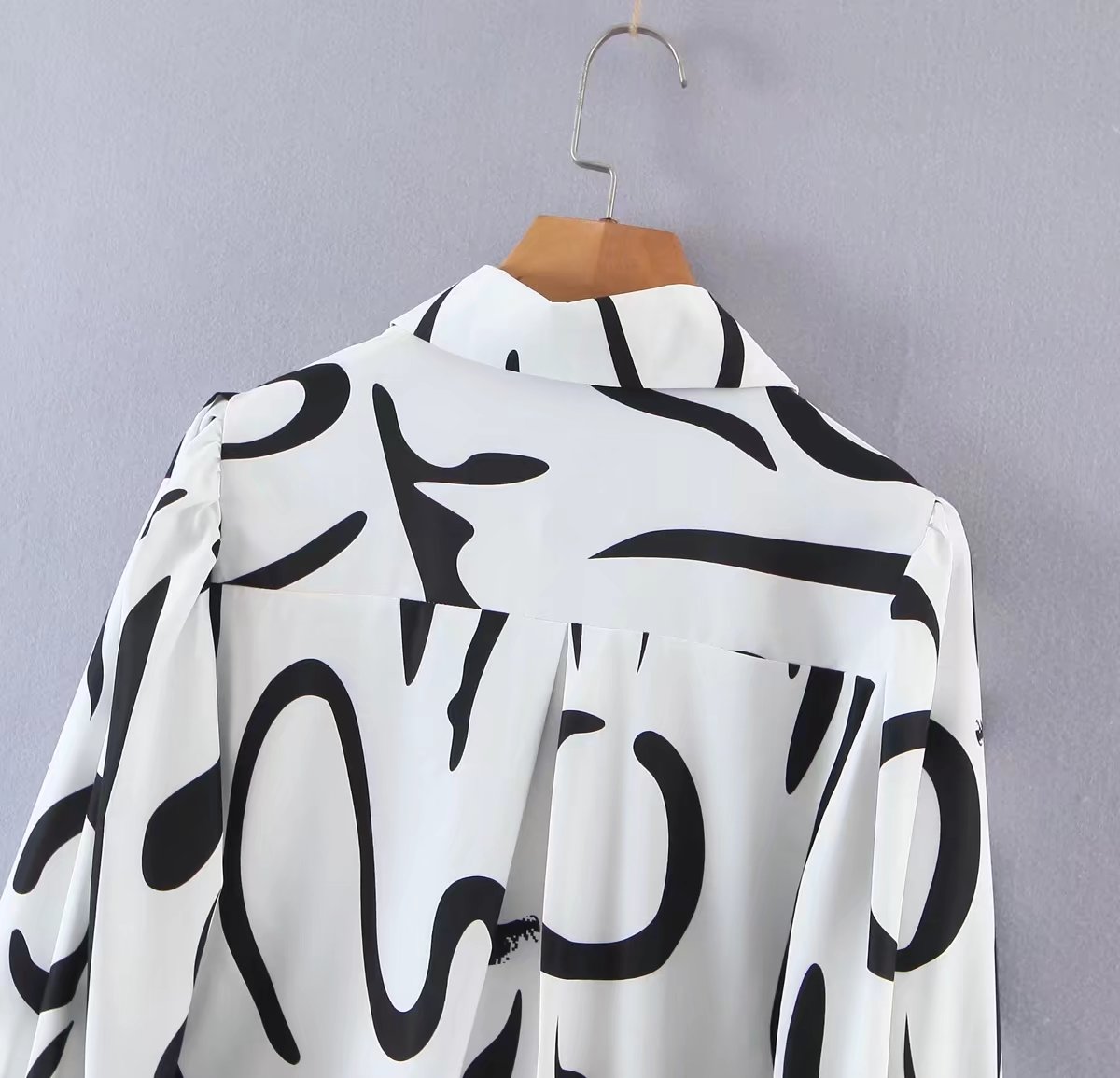 Young Graffiti Printing Shirt Women Spring Loose Plus Size Korean Long Sleeve Shirt