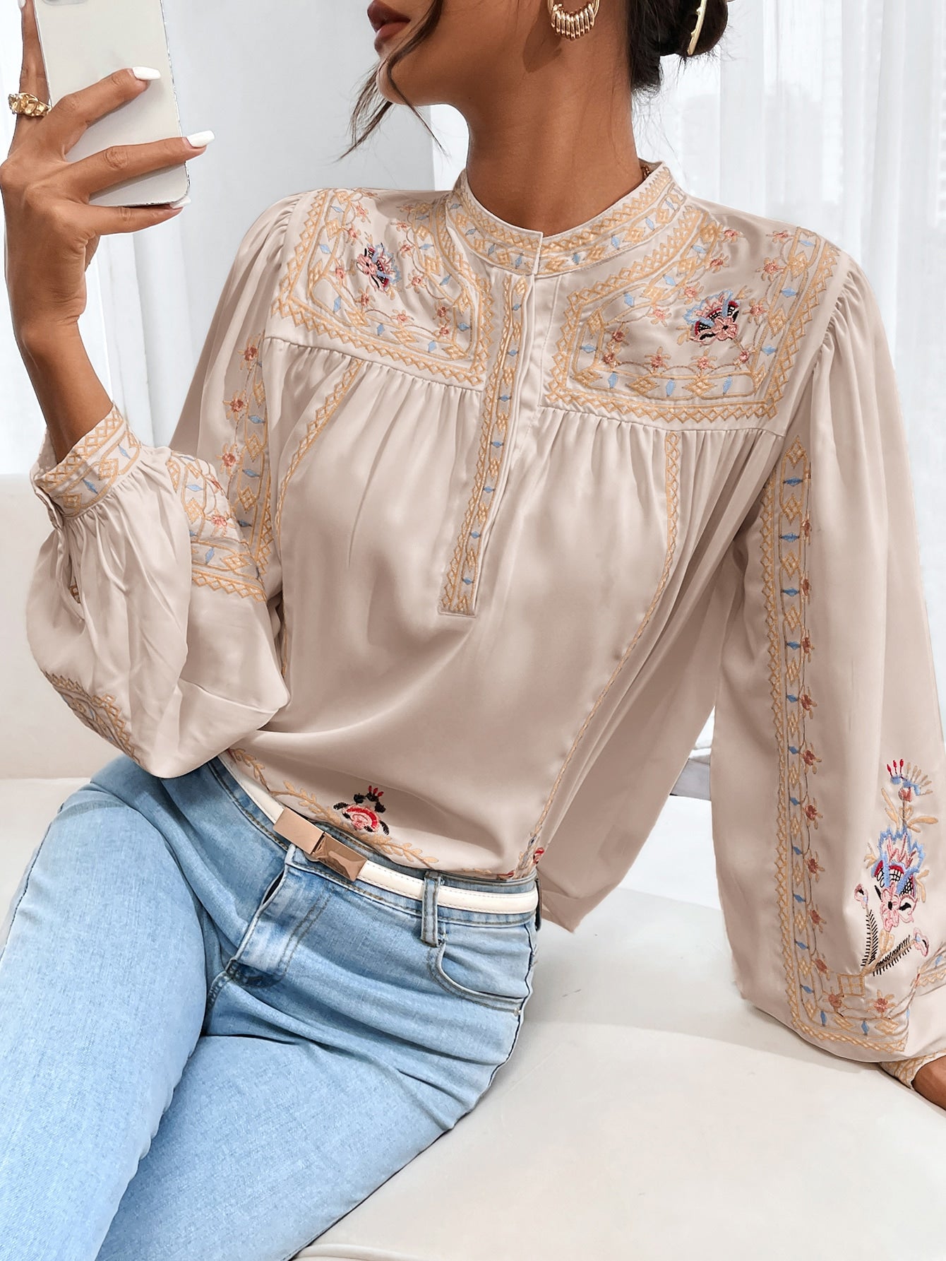 Women Spring Fall Crew Neck Elegant Floral Embroidery Lantern Sleeve Long Sleeve Blouses