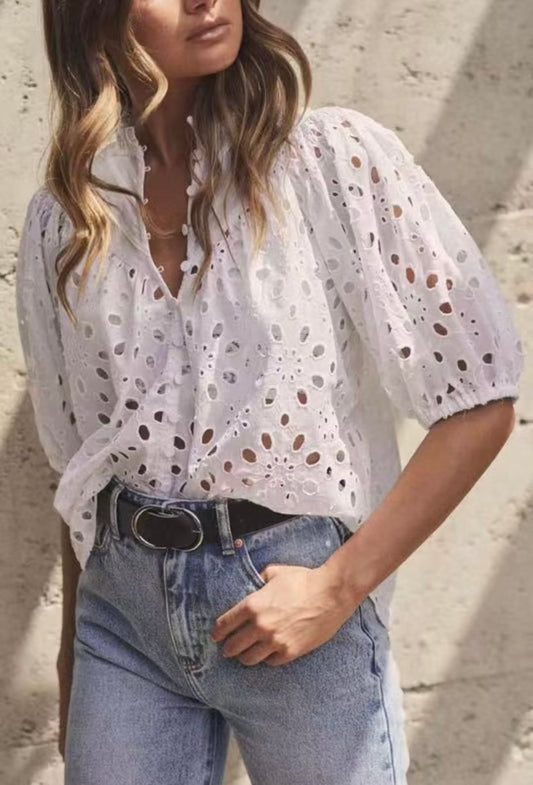 Camisa blanca bordada con aberturas y manga larga de verano para mujer