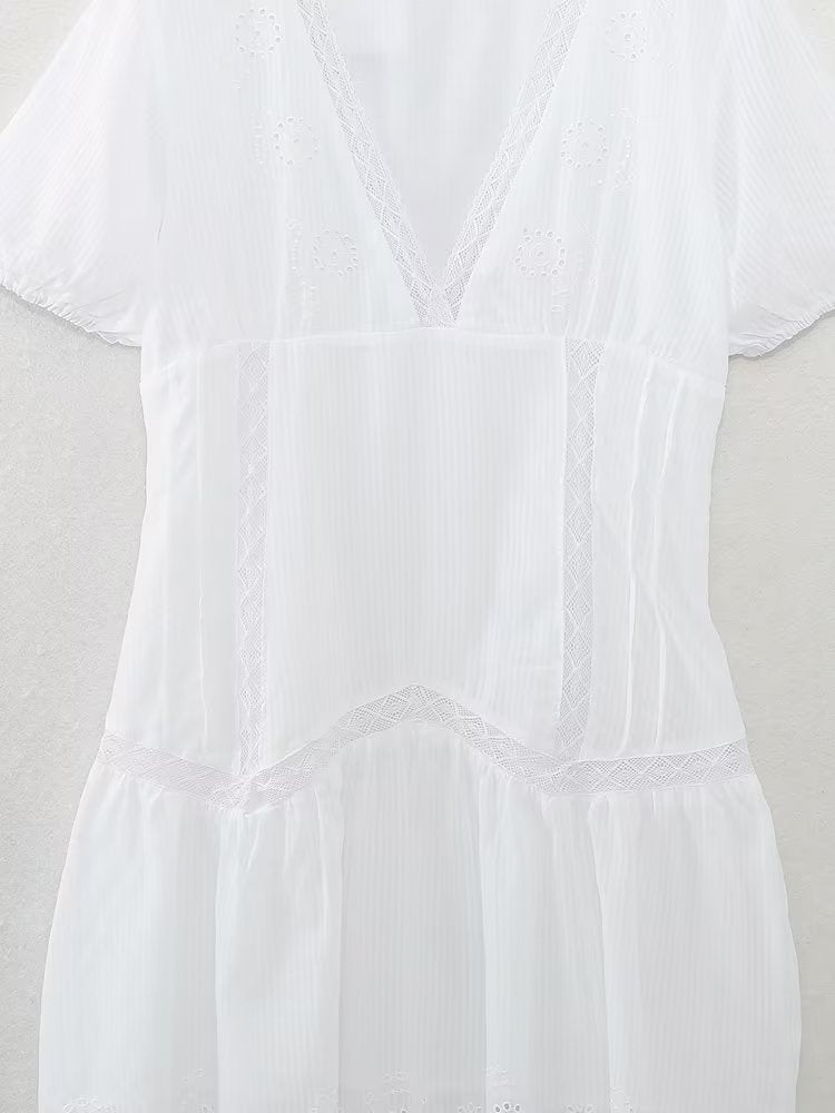 Ropa de verano para mujer, vestido bordado con recortes y mangas abullonadas francesas con cuello en V y cintura ajustada