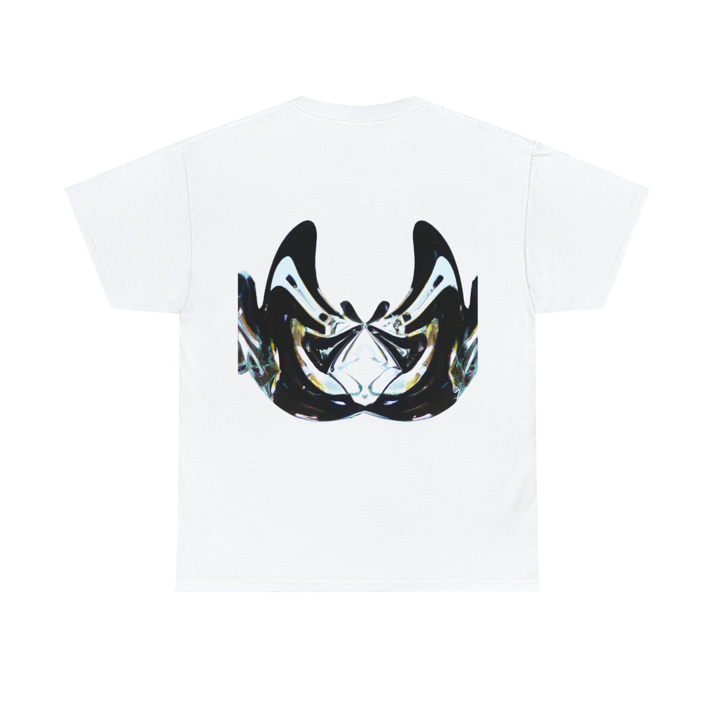 "Merging Perspectives: Crafting a Dynamic Visual Representation" - The Alien T-shirt