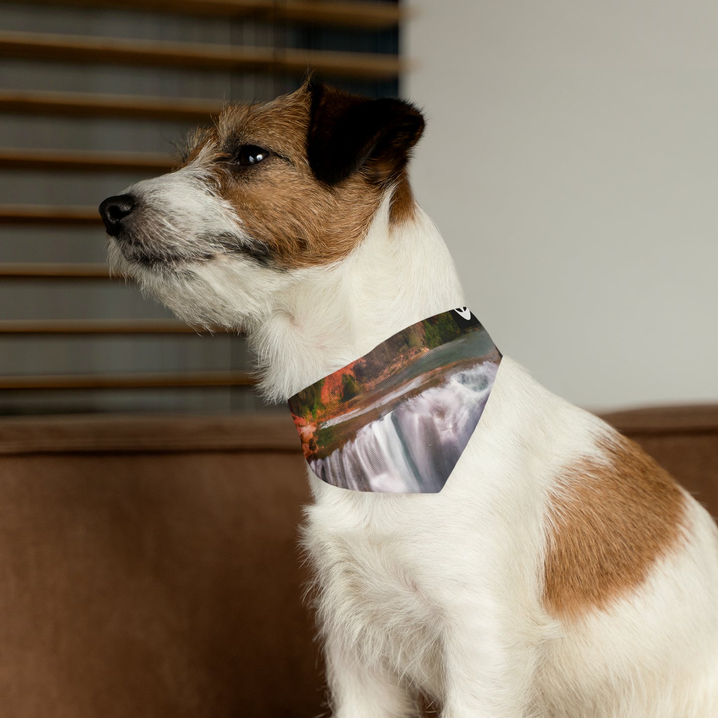 "Capturando la belleza de la naturaleza: creando un paisaje icónico en un arte vibrante" - The Alien Pet Bandana Collar