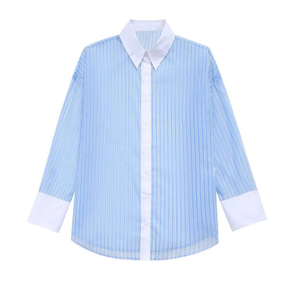 Camisa clásica francesa refrescante de manga larga holgada con rayas azules y blancas en contraste de color para otoño