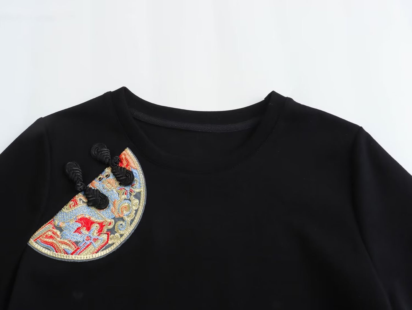 Spring Summer Short Sleeves T shirt round Neck Half Sleeve Embroidery Loose