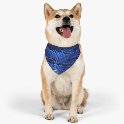 "Divisiones eléctricas en los cielos" - El collar de bandana para mascotas alienígenas