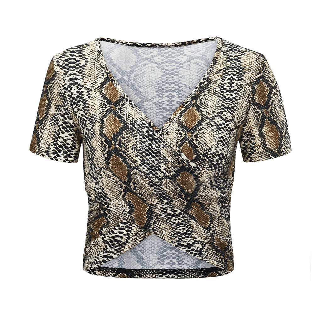 Camiseta de verano popular con escote en V y manga corta ajustada con estampado de leopardo y serpentina expuesta con corte cruzado para mujer