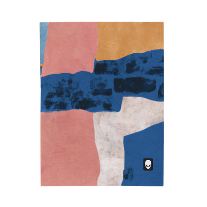 "Interacción de luces y sombras: un collage abstracto" - The Alien Velveteen Plush Blanket