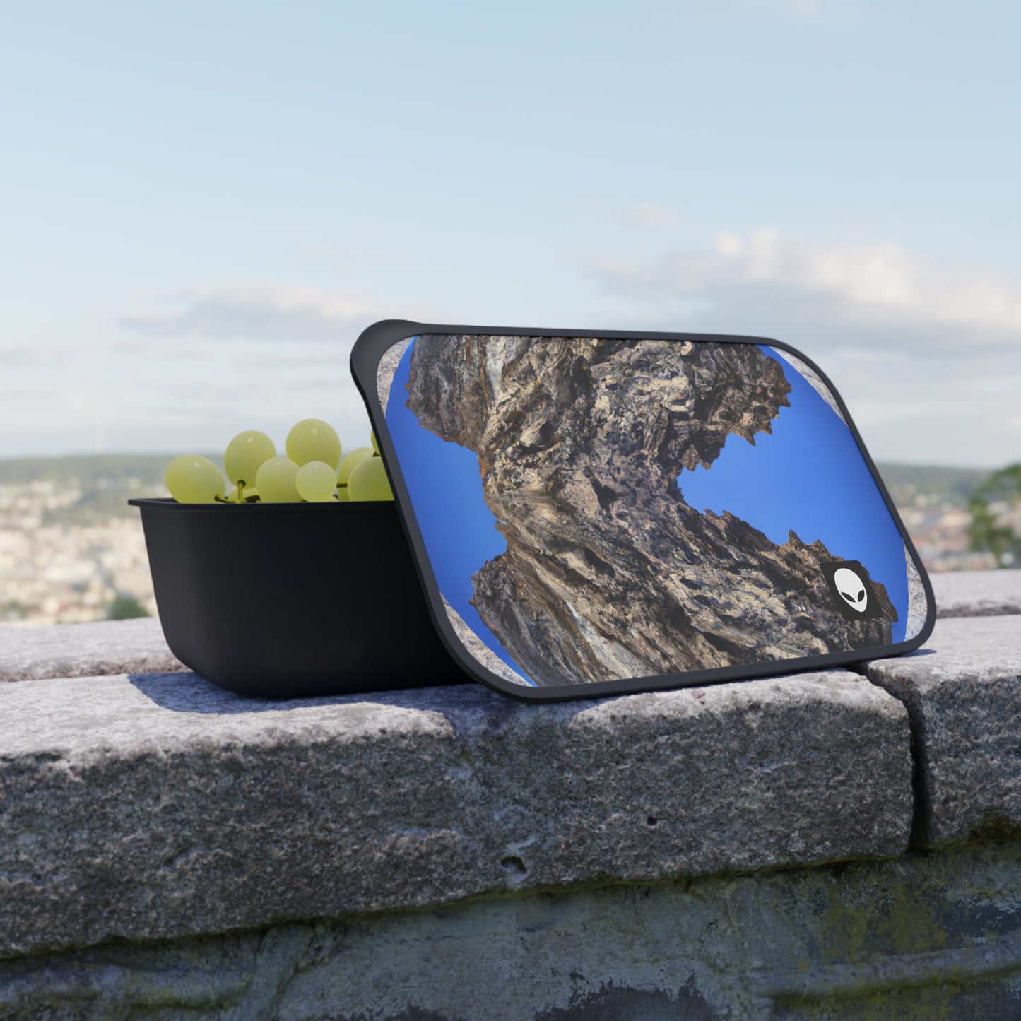 Nature in Splendor: Combining Photography with Digital Artistry - The Alien Eco-friendly PLA Bento Box with Band and Utensils