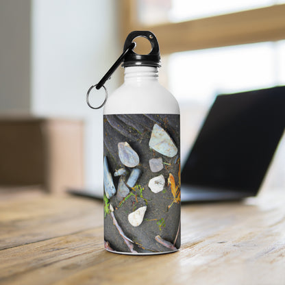 "Elements of Nature: Crafting a Creative Landscape" - The Alien Stainless Steel Water Bottle