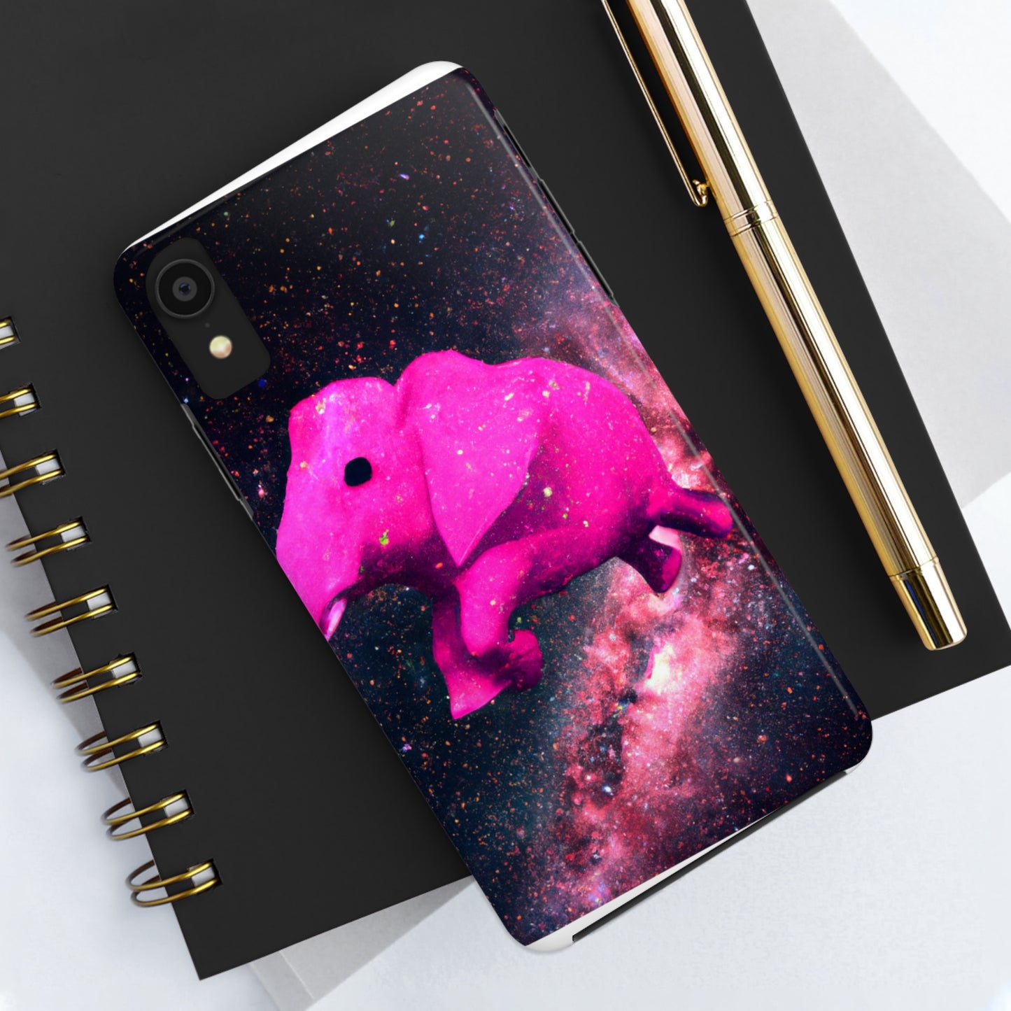 "Majestic Pinkelephant Exploration": las fundas para teléfonos extraterrestres resistentes