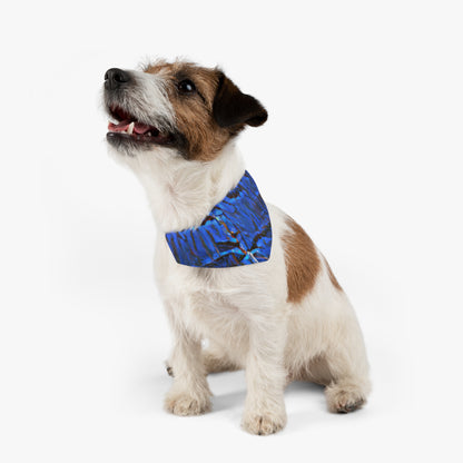 "Divisiones eléctricas en los cielos" - El collar de bandana para mascotas alienígenas