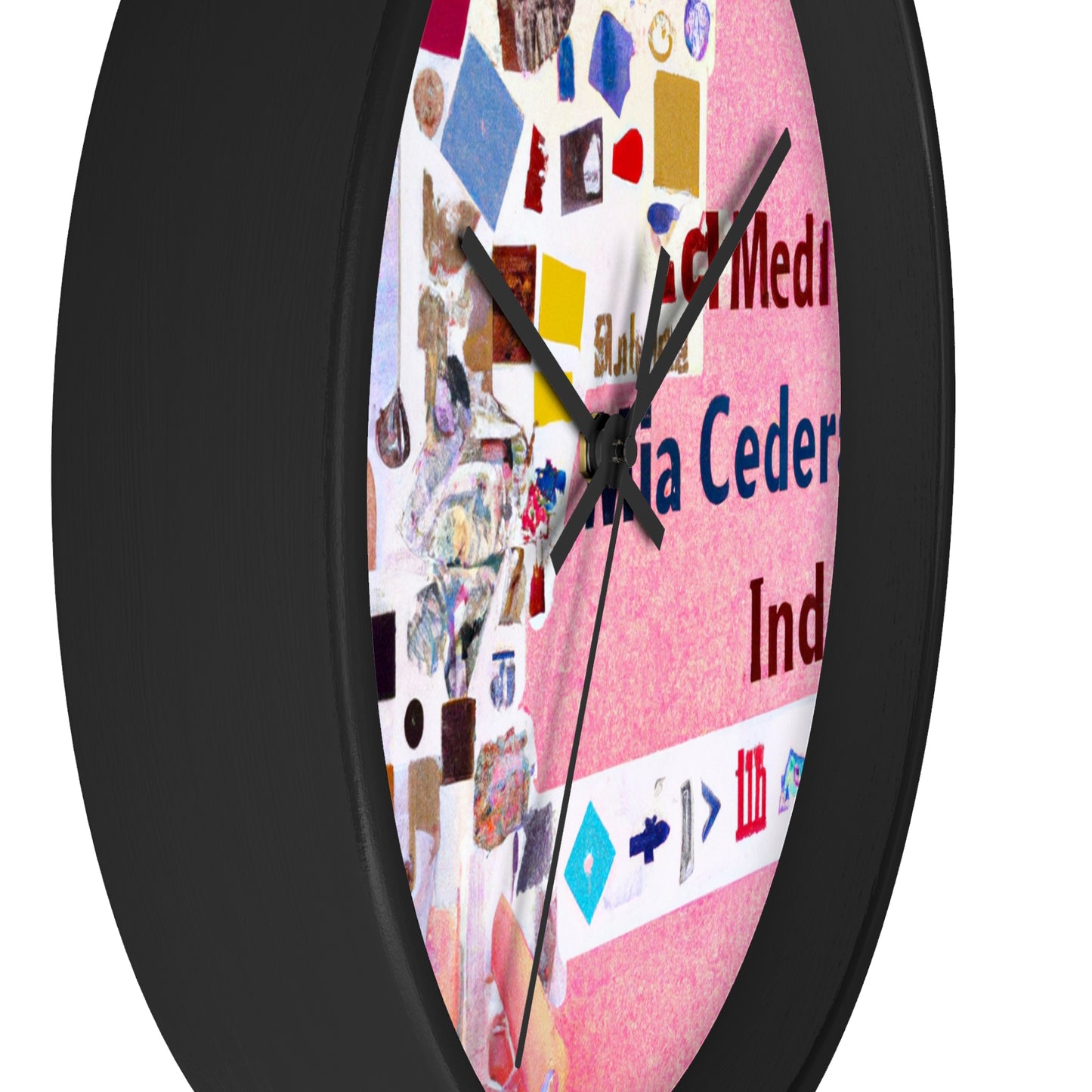 "Construyendo una identidad en línea: un collage de redes sociales" - The Alien Wall Clock