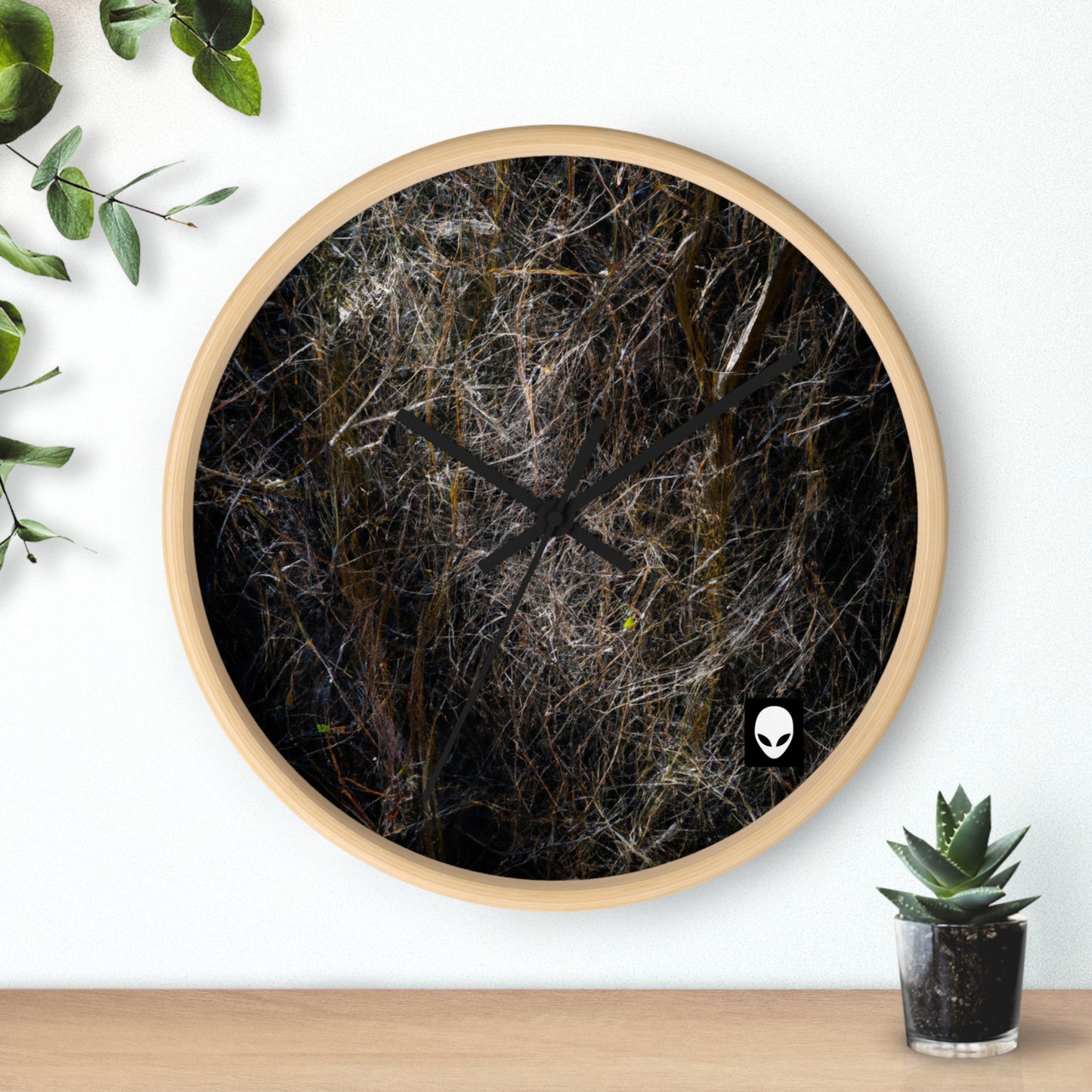 "Un vistazo a la gloria de la naturaleza" - El reloj de pared alienígena