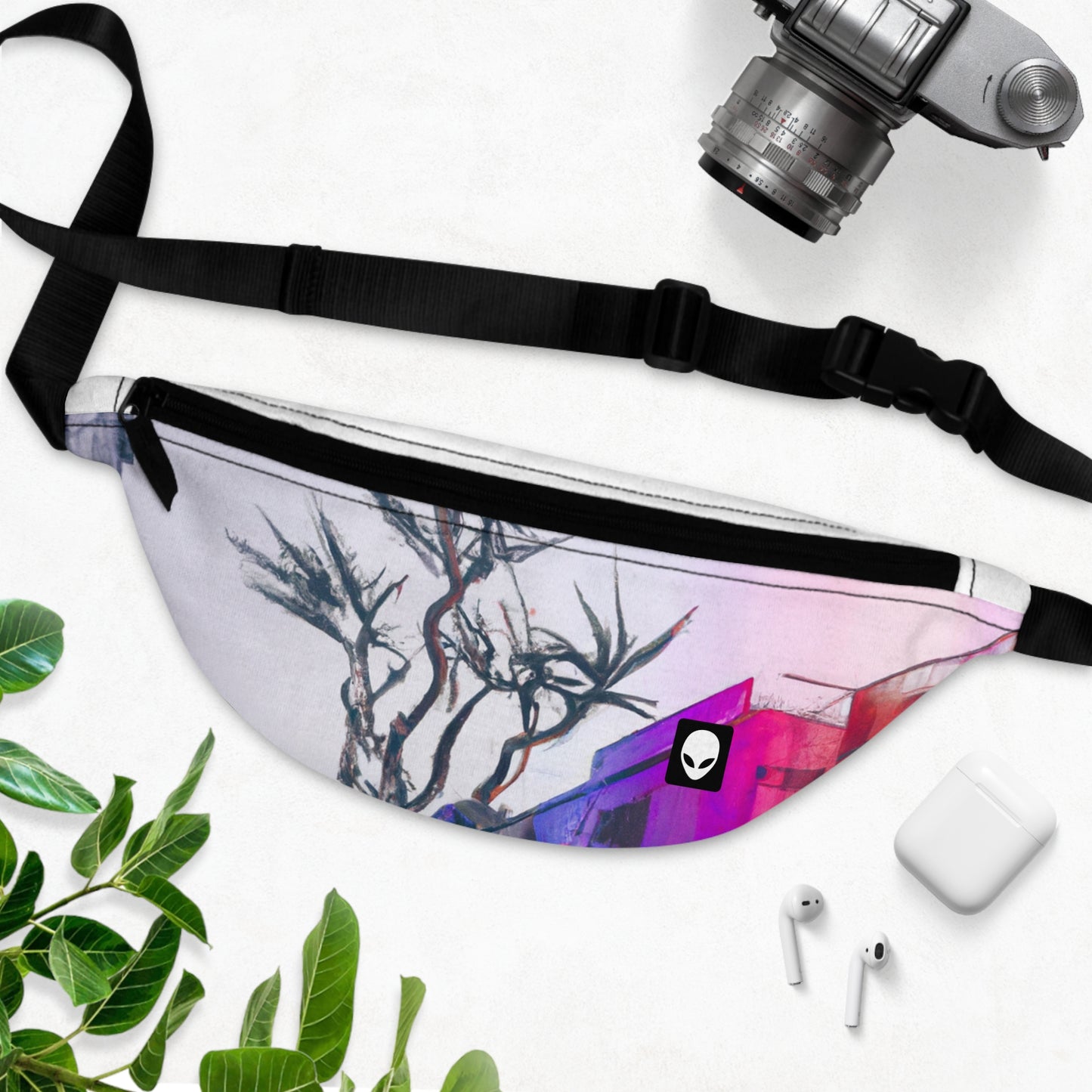 "Explorando fotografías en color" - The Alien Fanny Pack