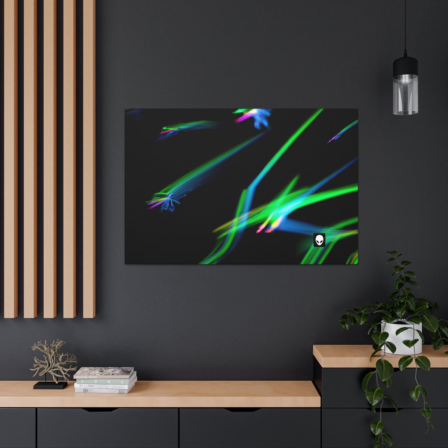 „Illuminated Splendor“ – The Alien Canva