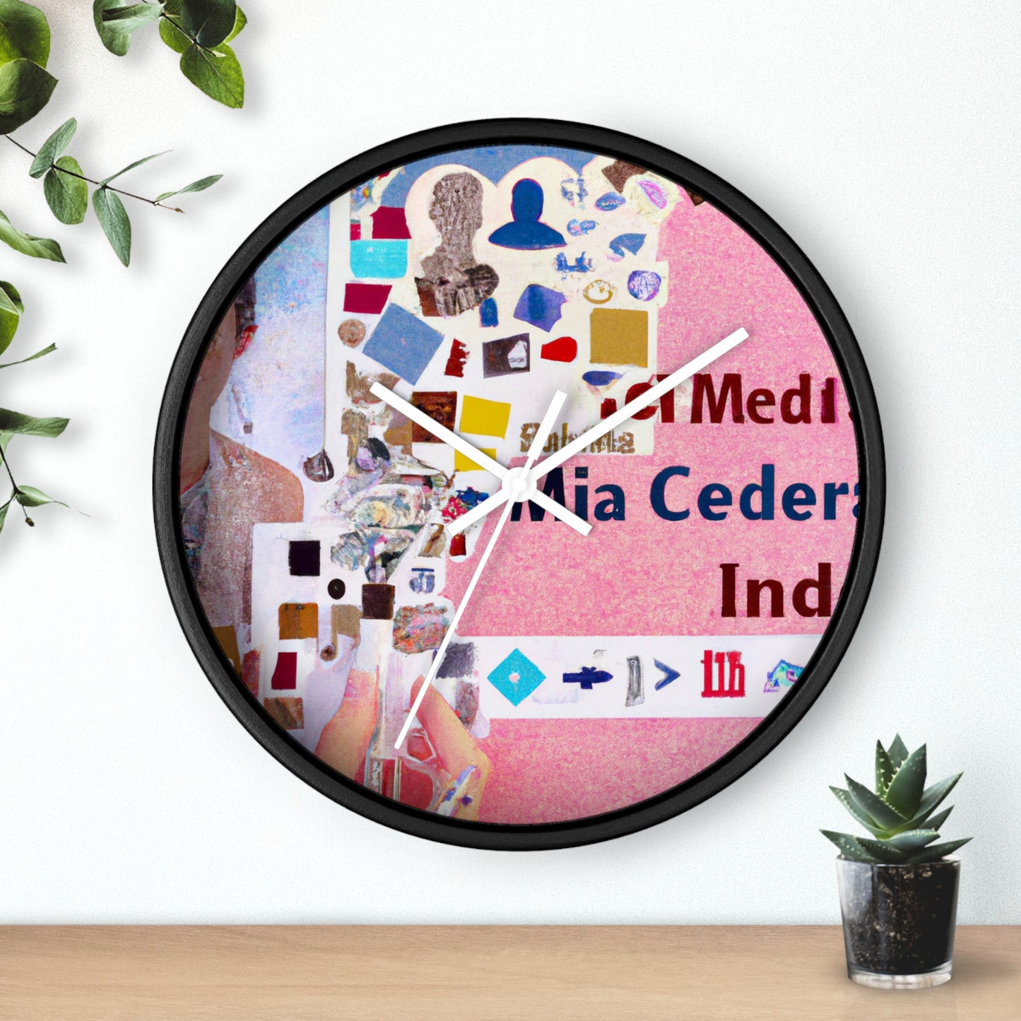 "Construyendo una identidad en línea: un collage de redes sociales" - The Alien Wall Clock