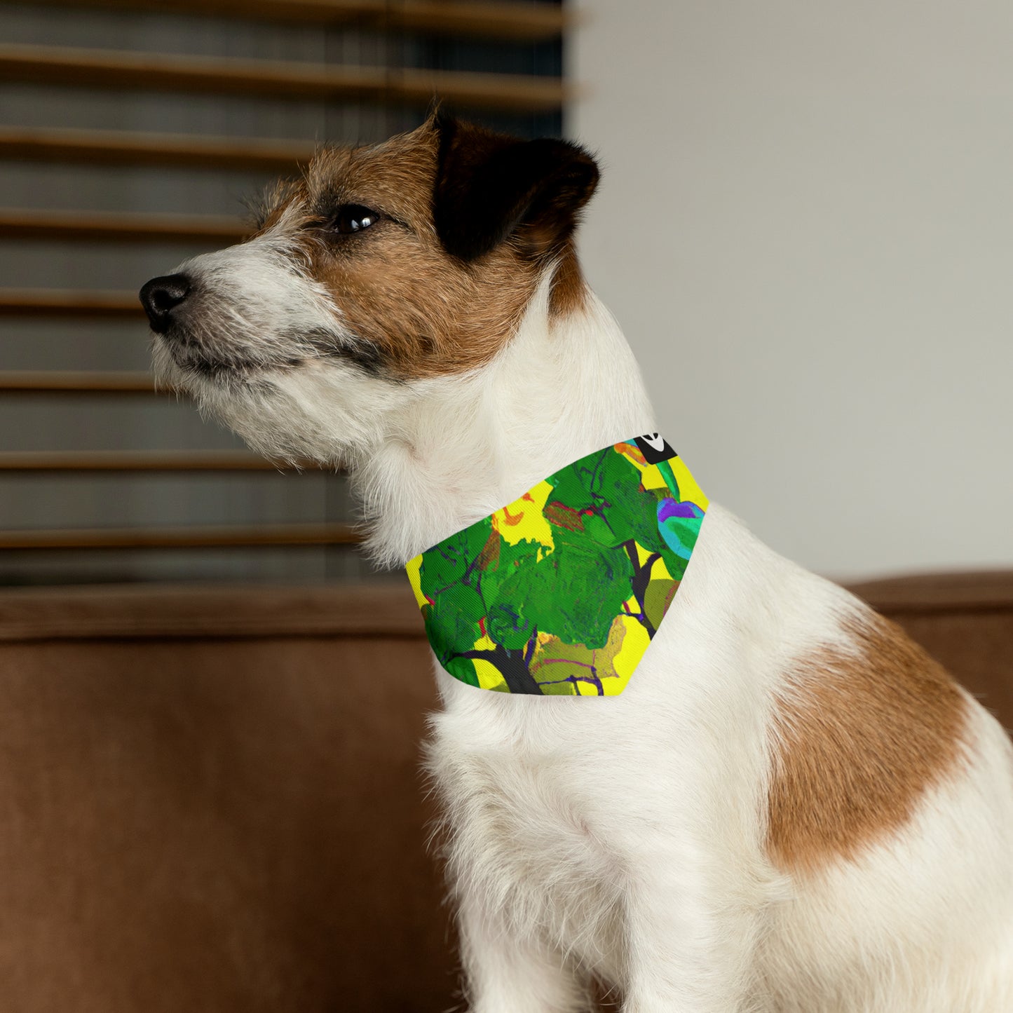 „Kollision der Schönheit der Natur“ – Das Alien-Haustier-Bandana-Halsband