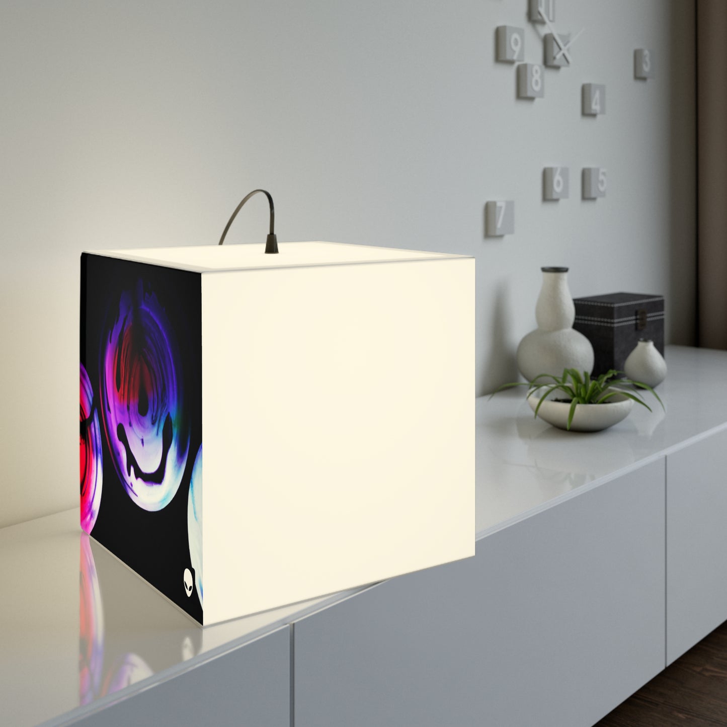 "Exploring Contrasts: A Colorful Dance of Luminance and Chromatic Aberration" - The Alien Light Cube Lamp