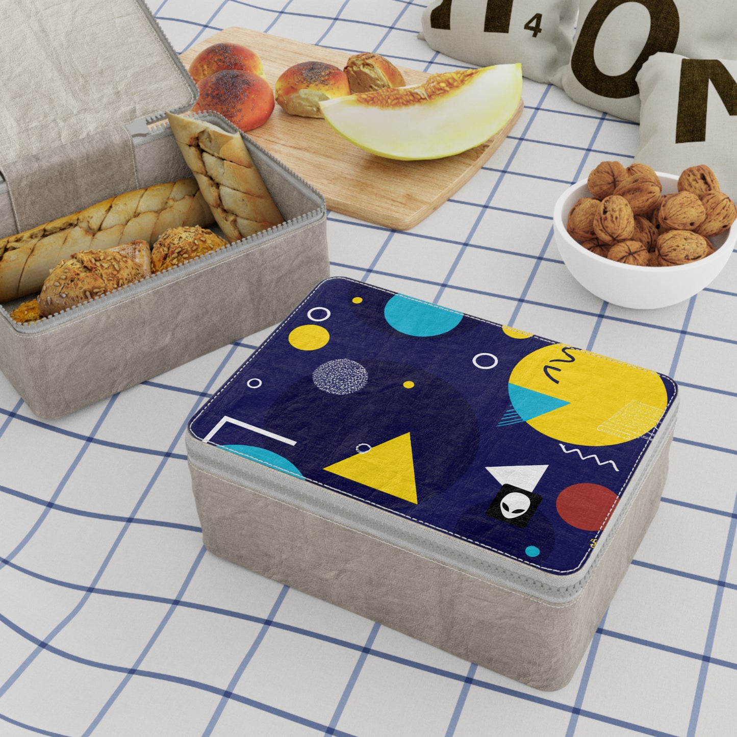 „Geometrische Fusion: Erwecken Sie Ihre Vision zum farbenfrohen Leben“ – die umweltfreundliche Lunchtasche aus Papier von Alien