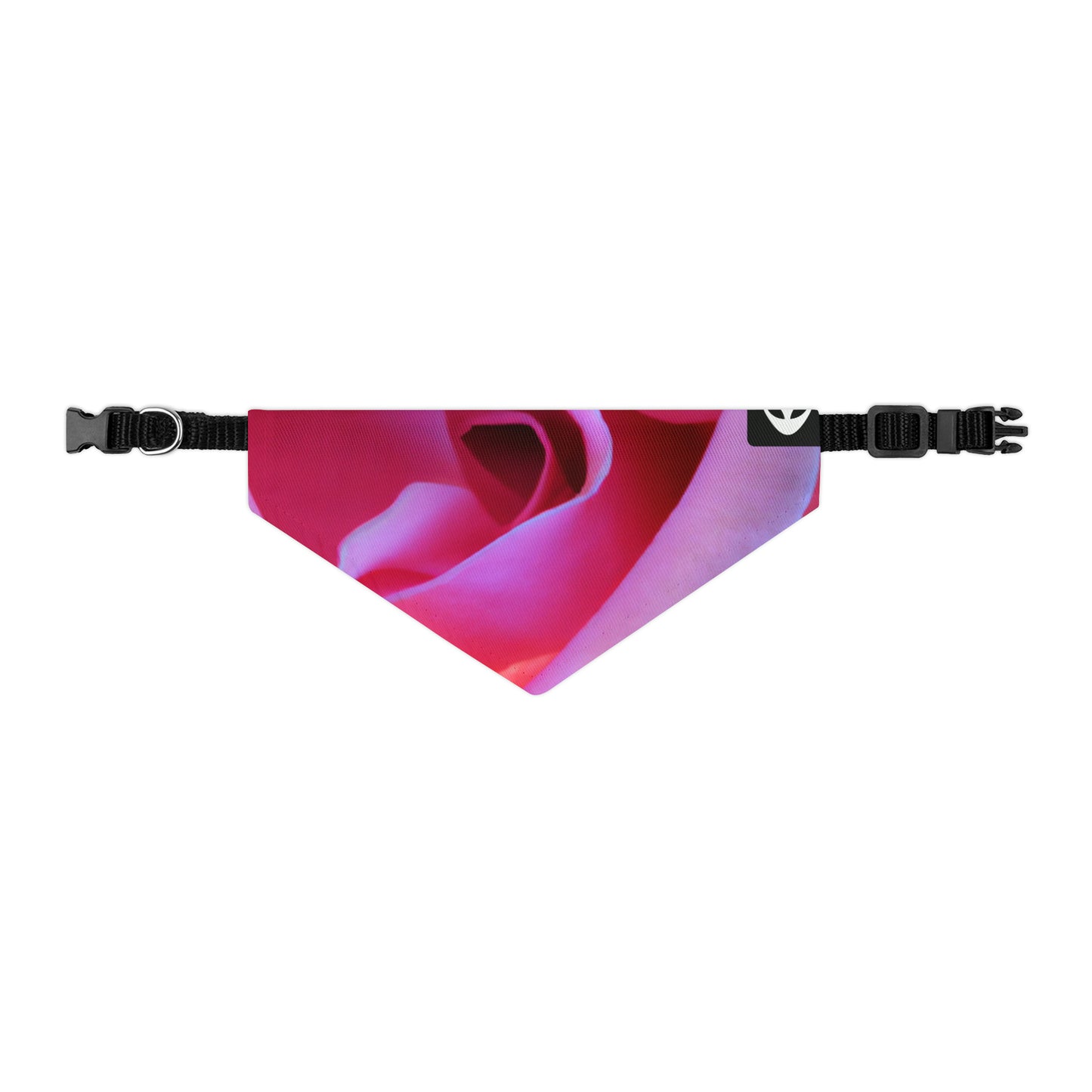 "Blissful Blooms: La delicada belleza de la naturaleza" - The Alien Pet Bandana Collar