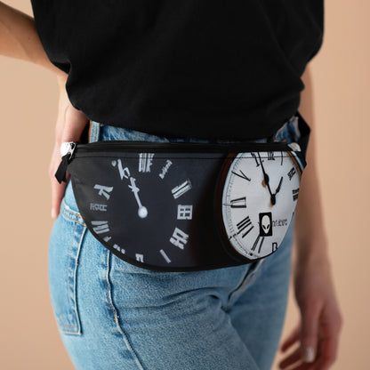 Timeless Visuals: Exploring the Concept of Time Through the Ages.- The Alien Fanny Pack