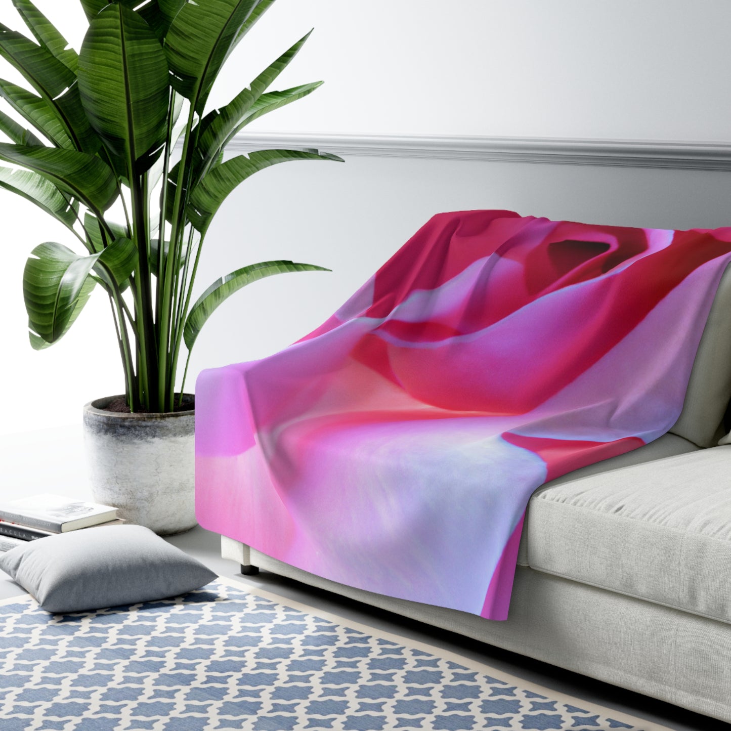 "Blissful Blooms: The Delicate Beauty of Nature" - The Alien Sherpa Fleece Blanket