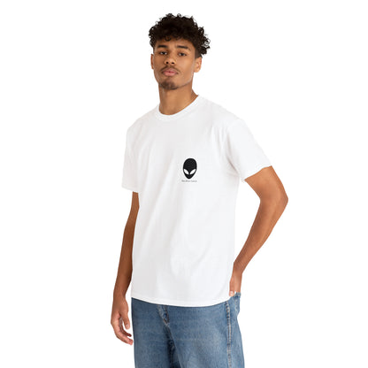 "Arte abstracto: construir emociones a partir de objetos comunes" - La camiseta Alien