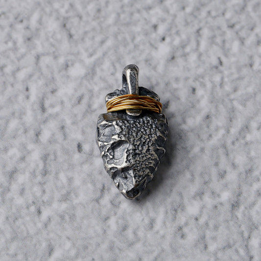S925 Silber Meteorit Pfeil Handaufzug seitlich hängender Anhänger Perlen Zubehör Anhänger