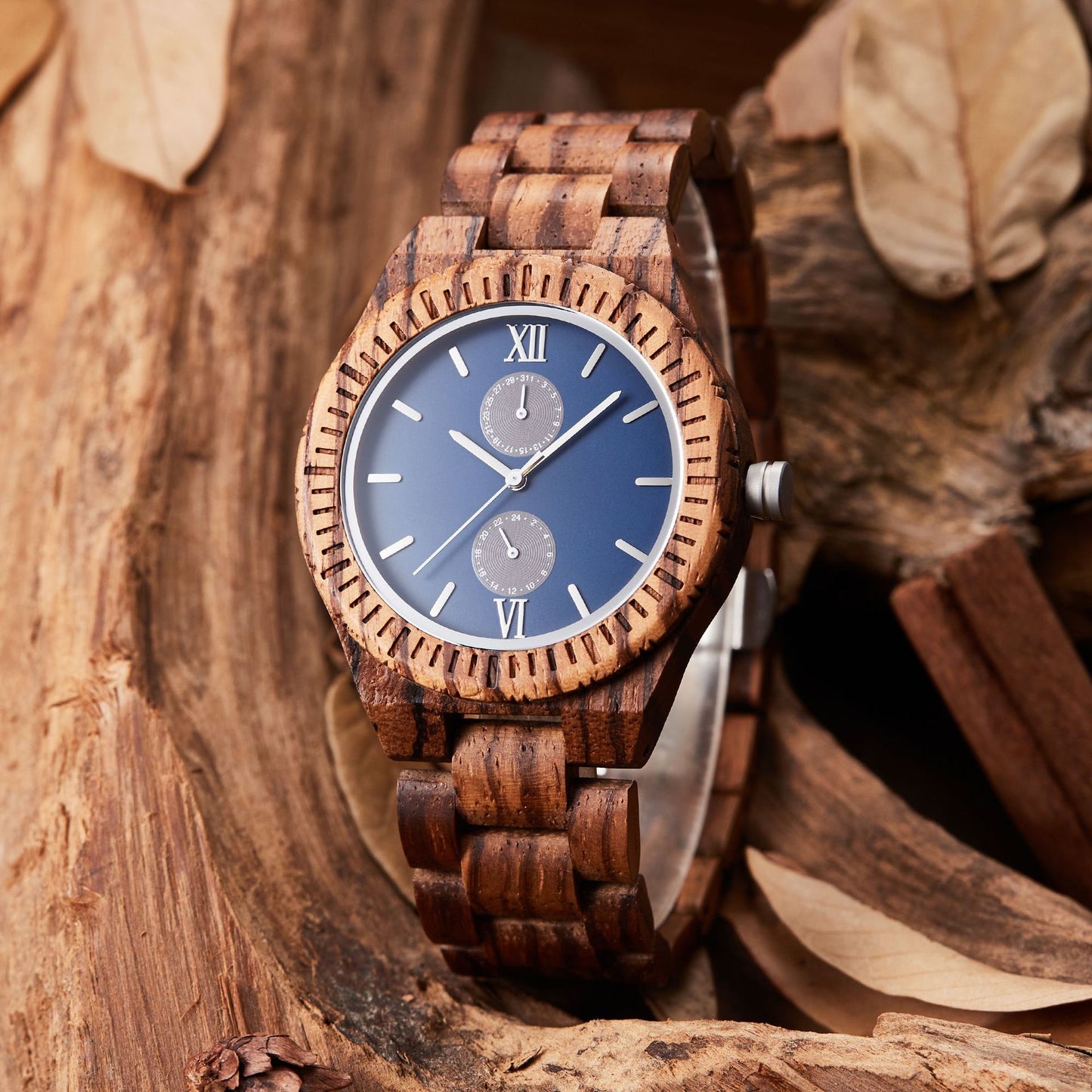 Reloj de madera multifuncional para hombre con movimiento de cuarzo.