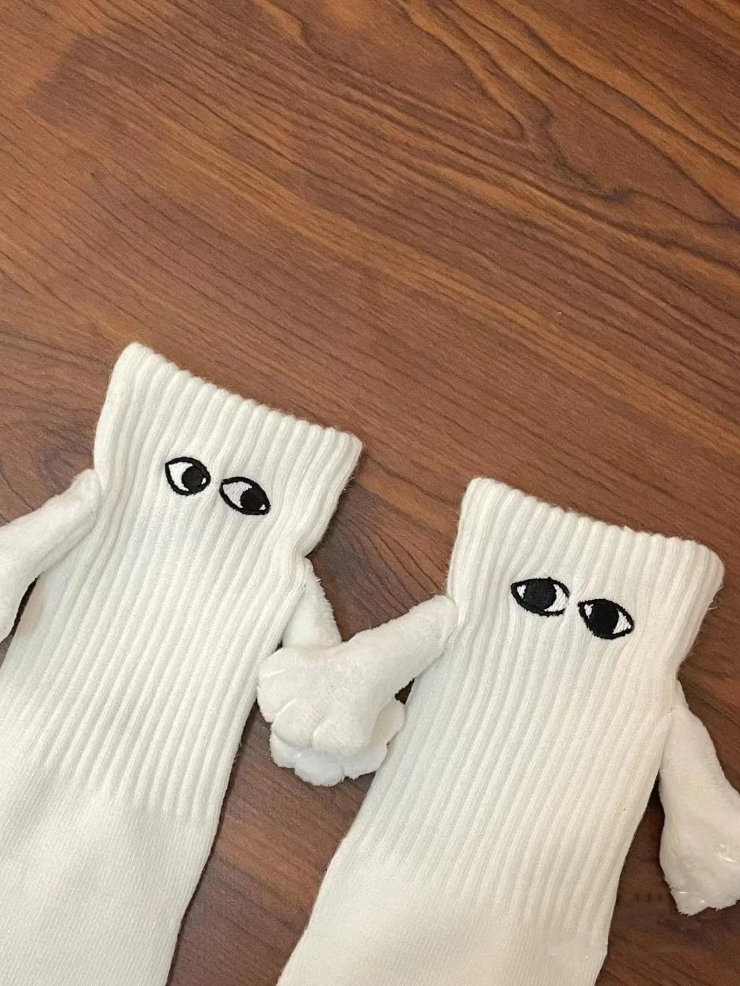 Magnetische Saug-Hand In Hand Paar Socken Cartoon Schöne Atmungsaktive Bequeme Socken Für Frauen Halten Hände Socke