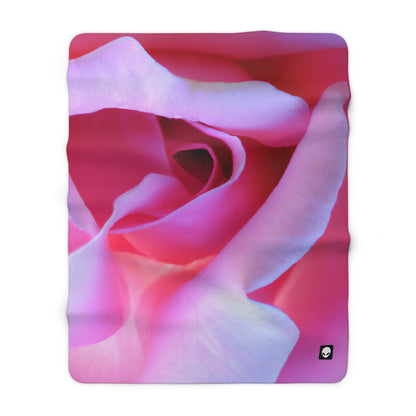 "Blissful Blooms: The Delicate Beauty of Nature" - The Alien Sherpa Fleece Blanket