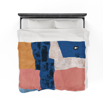 "Interacción de luces y sombras: un collage abstracto" - The Alien Velveteen Plush Blanket