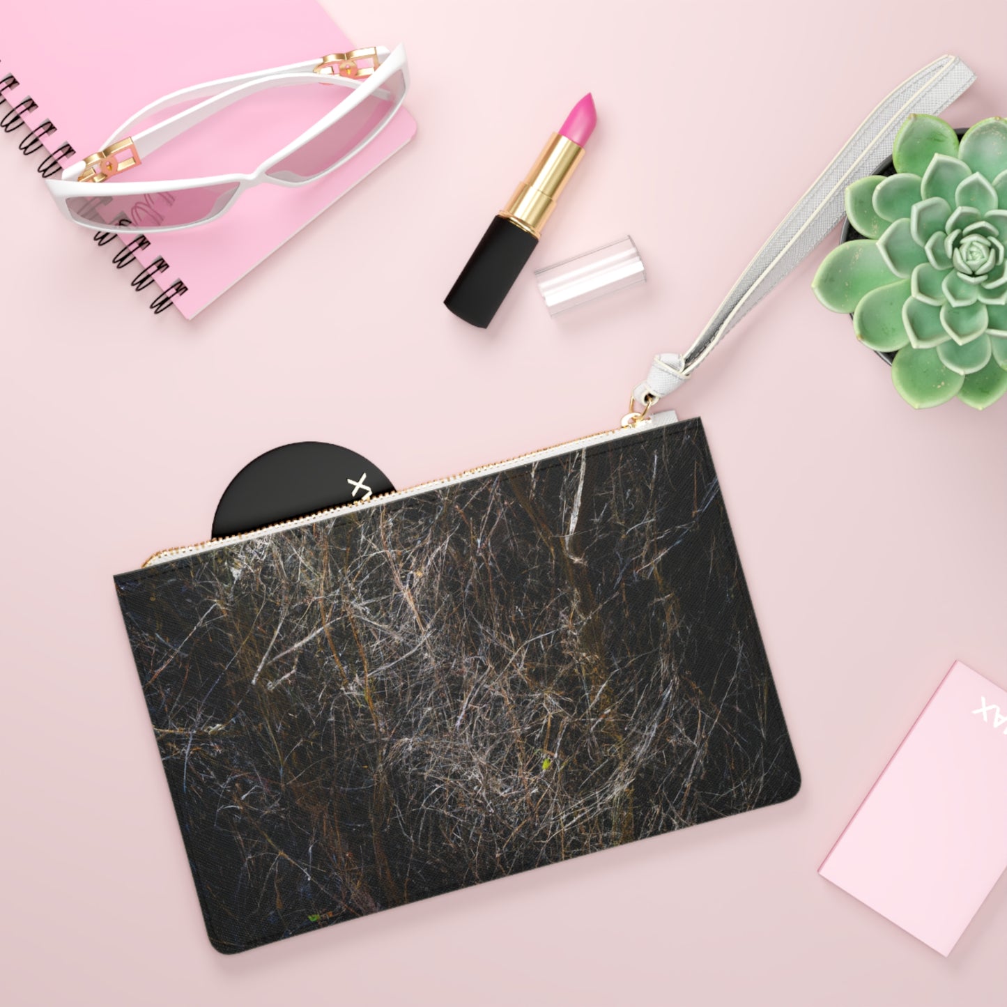 "A Glimpse of Nature's Glory" - The Alien Clutch Bag