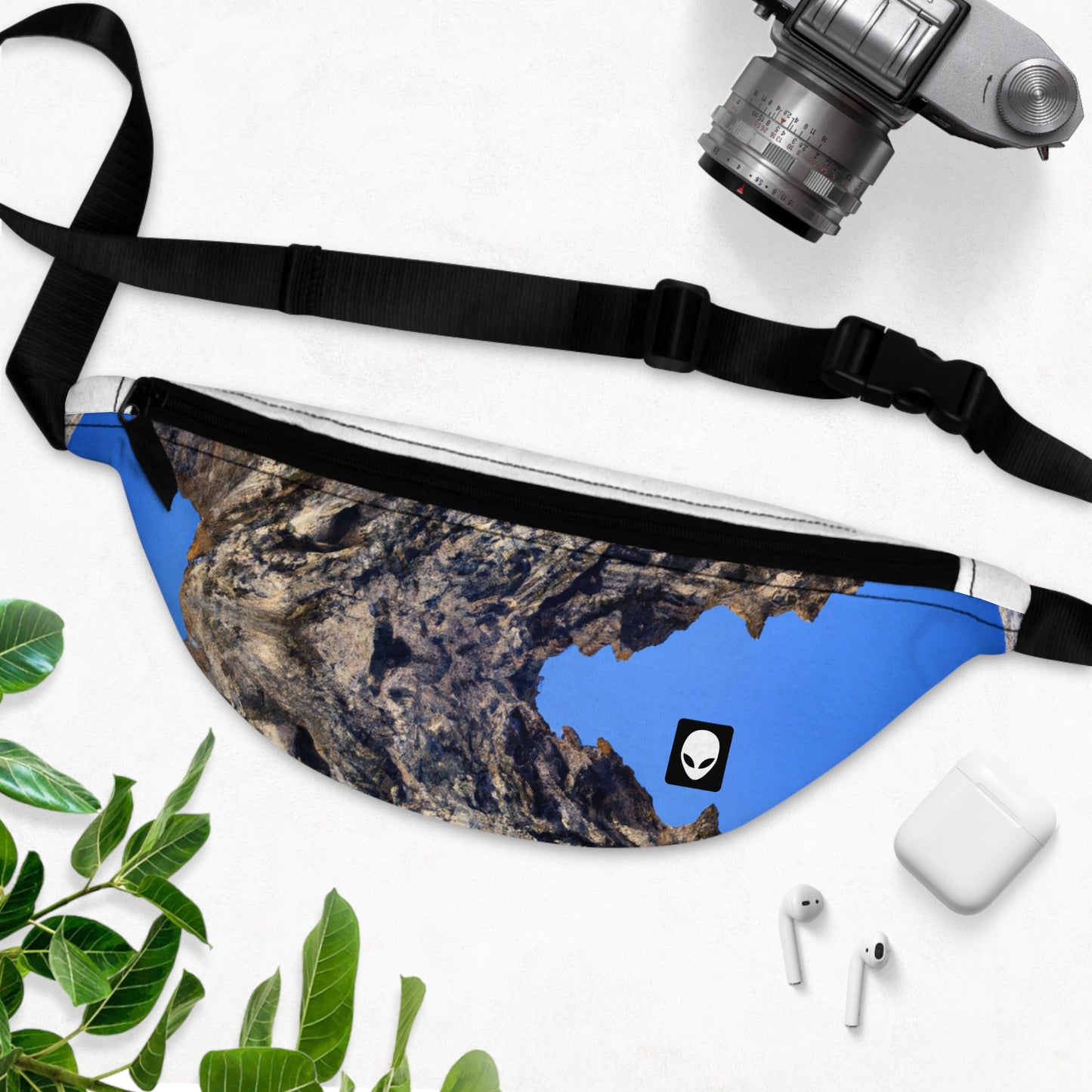 Nature in Splendor: Combining Photography with Digital Artistry- The Alien Fanny Pack