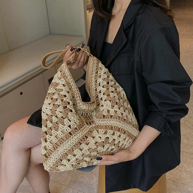 Women's Fashion Handmade Straw Woven Hollow Contrast Color Weave Shoulder Bag