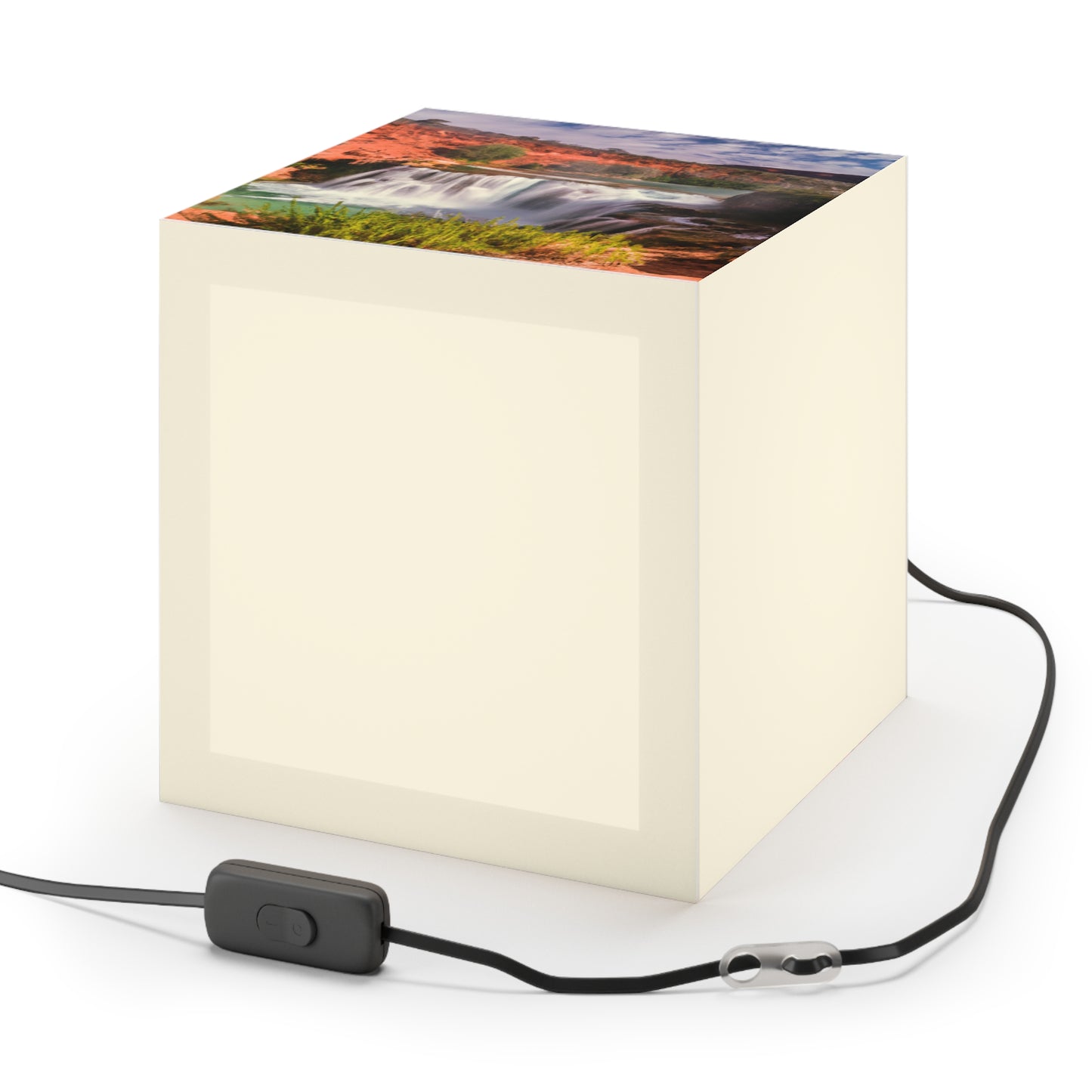 "Capturing Nature's Beauty: Crafting an Iconic Landscape in Vibrant Art" - The Alien Light Cube Lamp