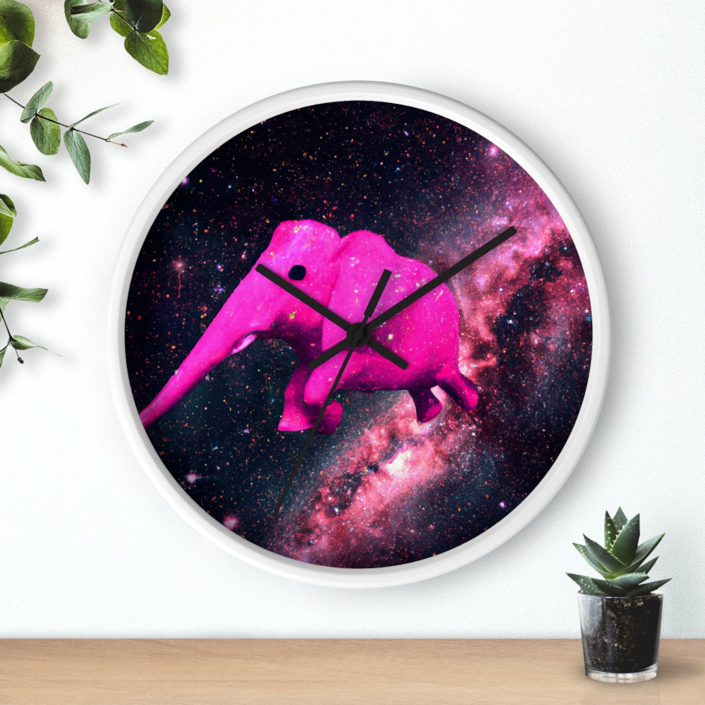 "Majestic Pinkelephant Exploration" - El reloj de pared alienígena