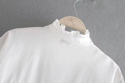 Lockeres Langarmshirt mit Rüschen und Spitze