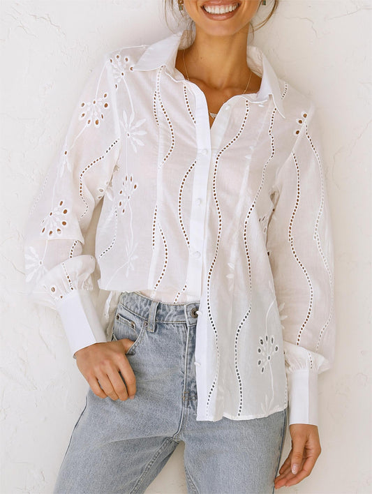 Camisa de verano con cuello de encaje y ojales bordados de manga larga de un solo pecho para mujer