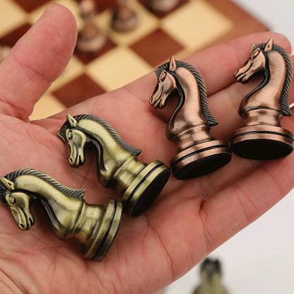 Professional Chess Pieces International Wooden Chessboard Folding Metal Chess Pieces Set Children Aldult Decor with Gift Box