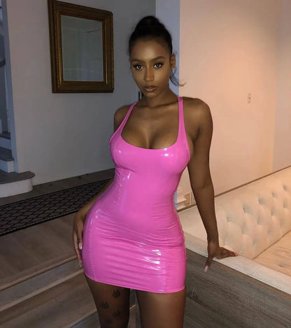 Vestido ajustado de cuero rosa para mujer, minivestido Sexy ajustado sin mangas con cuello cuadrado y PU para fiesta en club nocturno de verano