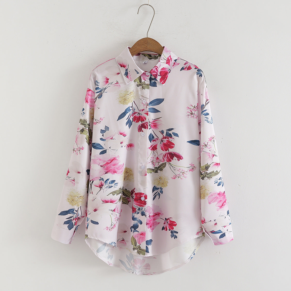 Camisa de manga larga con cuello holgado y estampado floral para mujer