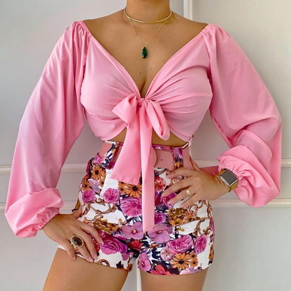 Women Sexy Cropped Lace Up Knot V Neck Top With Printed Shorts Suit Two Piece Set