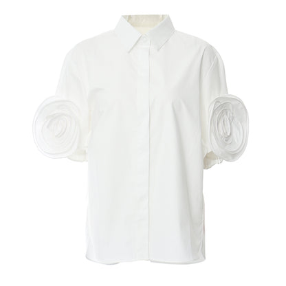 Camisa de manga corta blanca floral con diseño de primavera Camisa de nicho para mujer Top para el lugar de trabajo