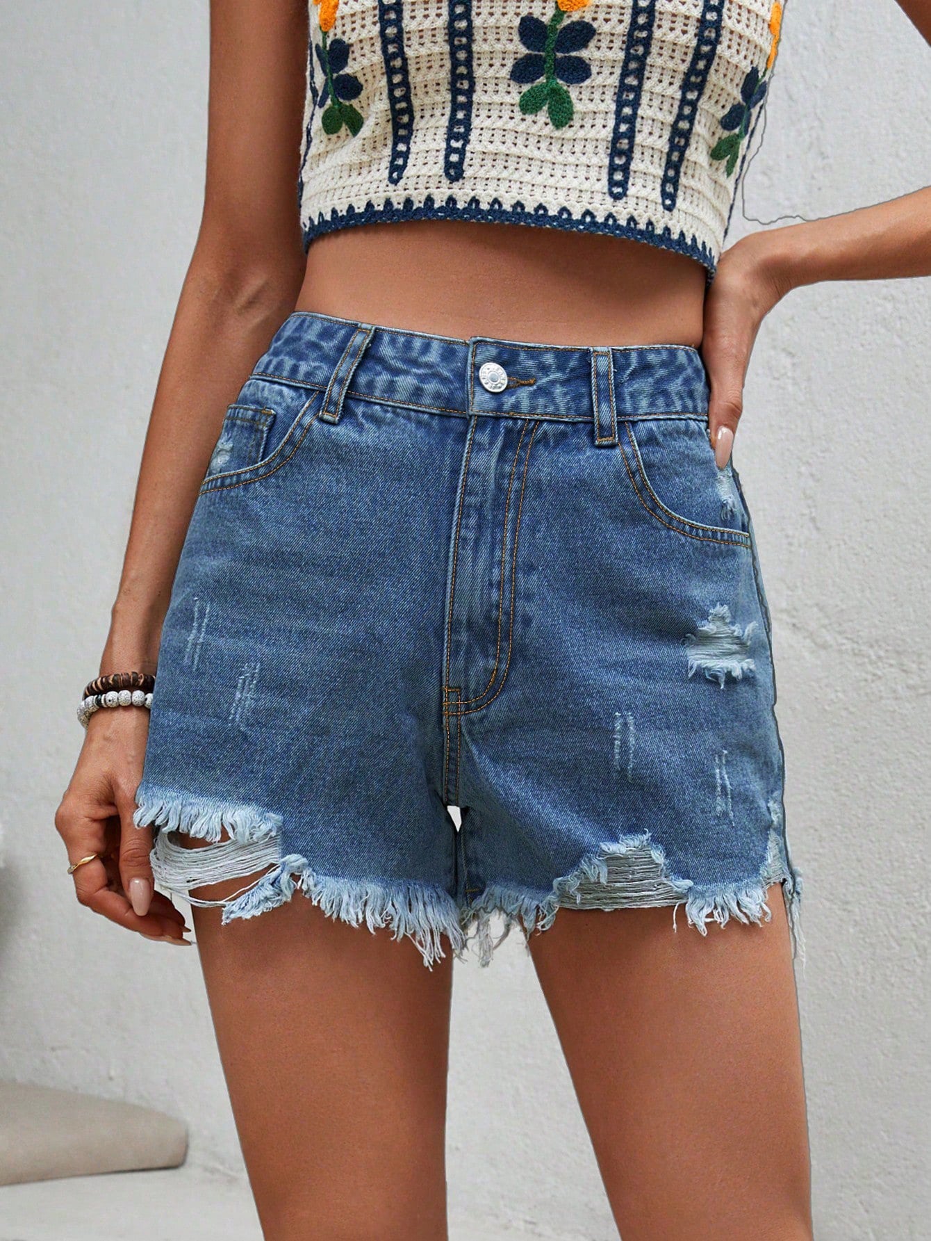 Damenbekleidung Lässige Jeansshorts mit hoher Taille und zerrissenem Saum