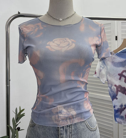 Popular camiseta de manga corta ajustada con estampado teñido anudado de malla fina de una sola capa para mujer, top sexy corto de verano