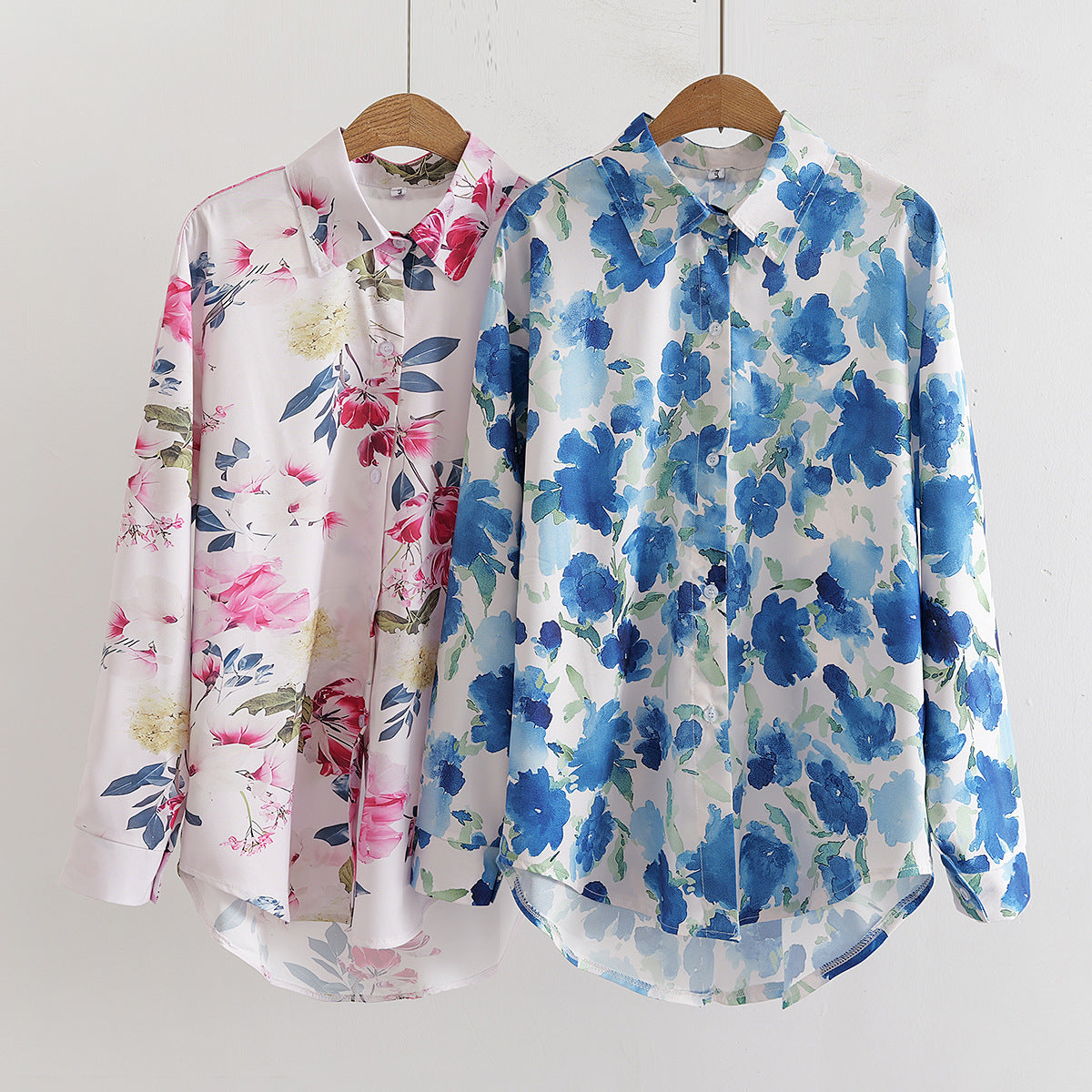 Camisa de manga larga con cuello holgado y estampado floral para mujer