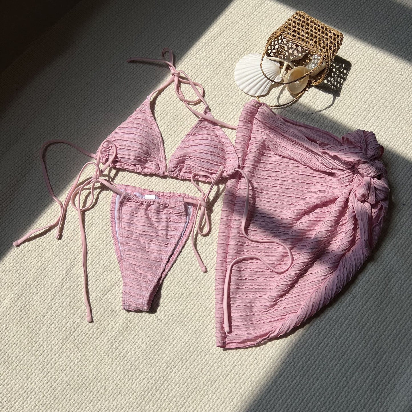 Bademode aus speziellem Stoff, Badeanzug, Bikini, dreiteiliger Bikini, Bikini