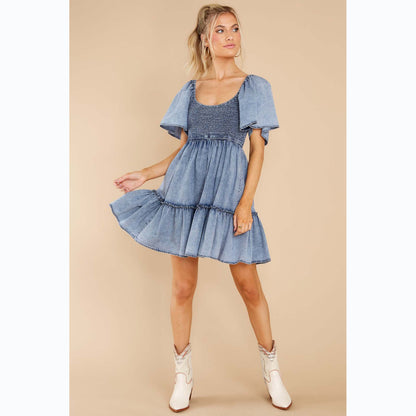 Frühling Sommer Eng Anliegende Sexy Frische Süße Babydoll Denim Kleid Gesmokt