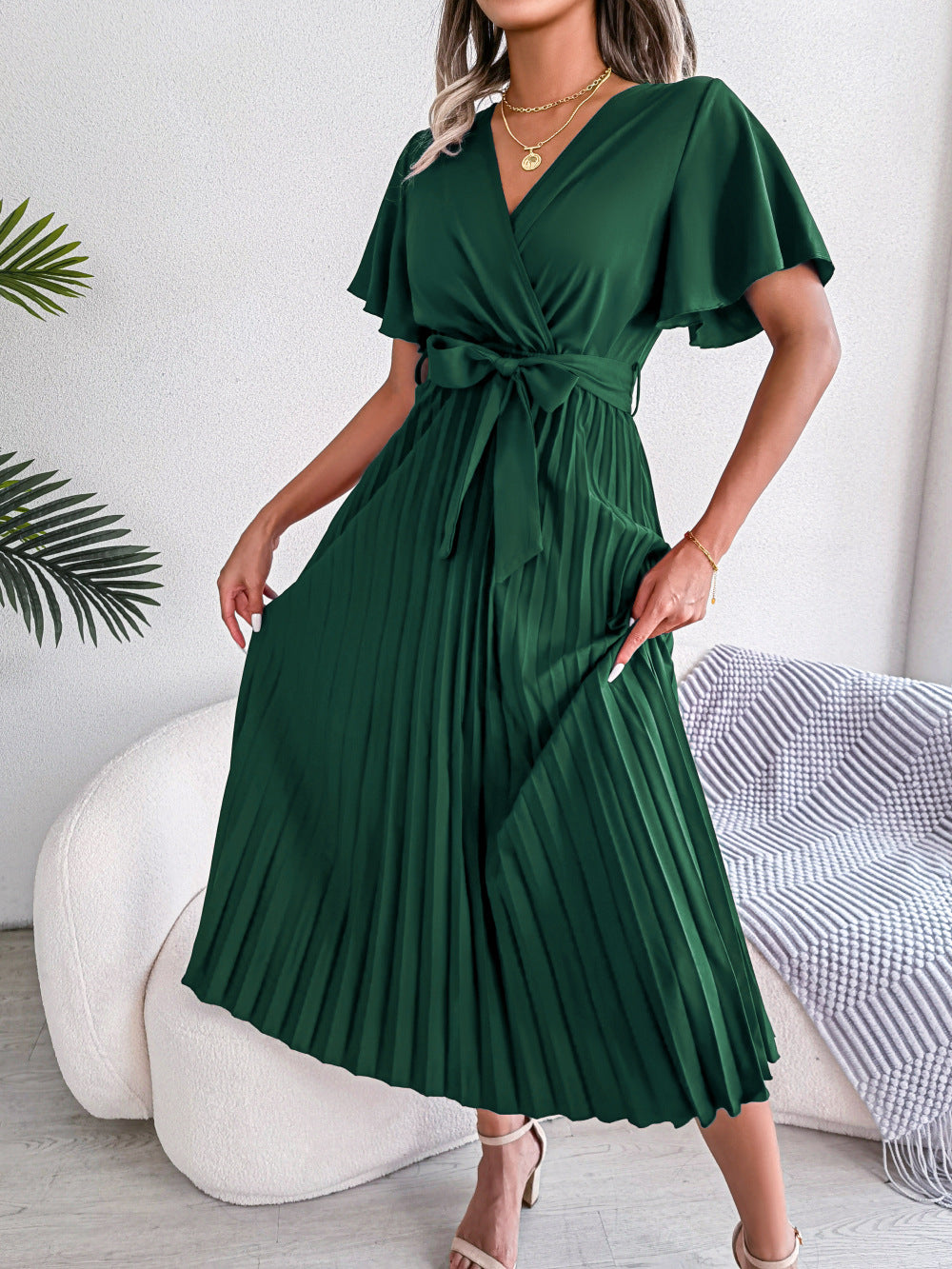 Frühling Sommer Elegante Criss Cross V-Ausschnitt Swing Plissee Kleid Frauen Kleidung